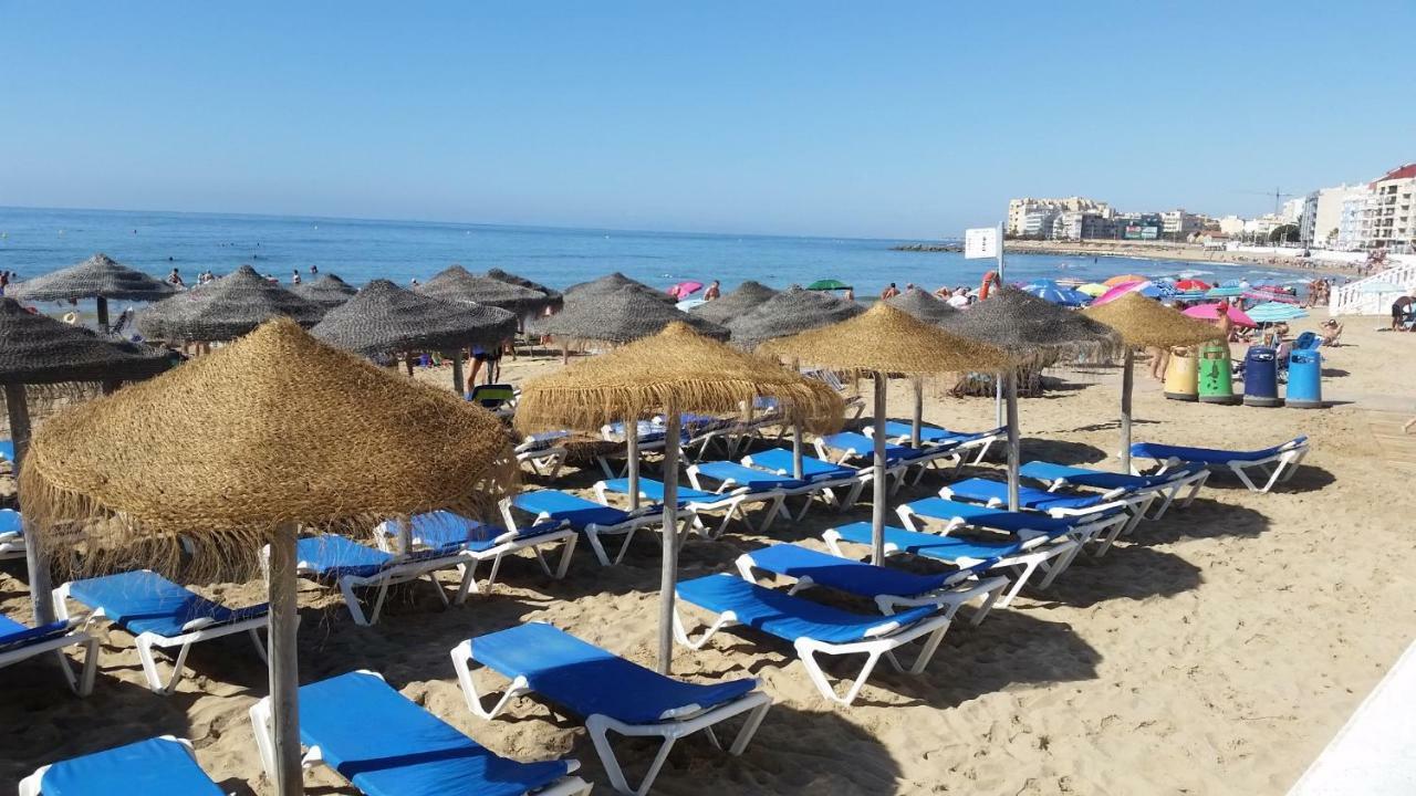 A 150 M De La Playa Apartment *