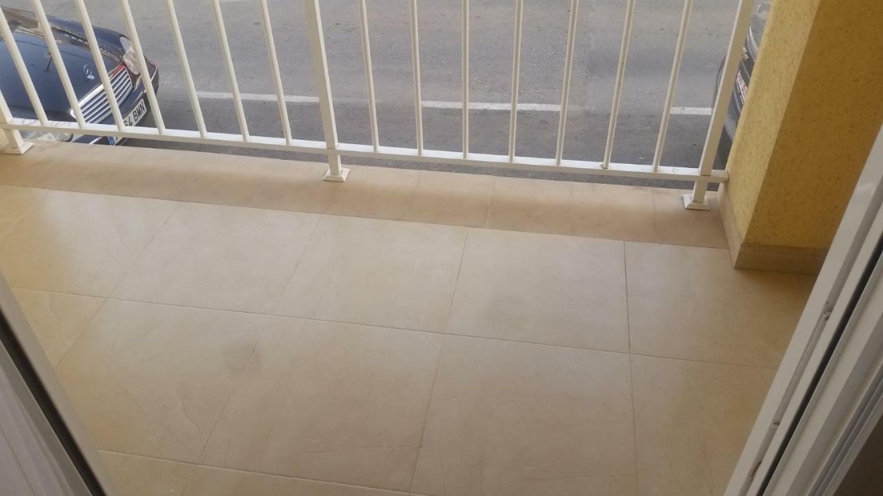 A 150 M De La Playa Apartment *