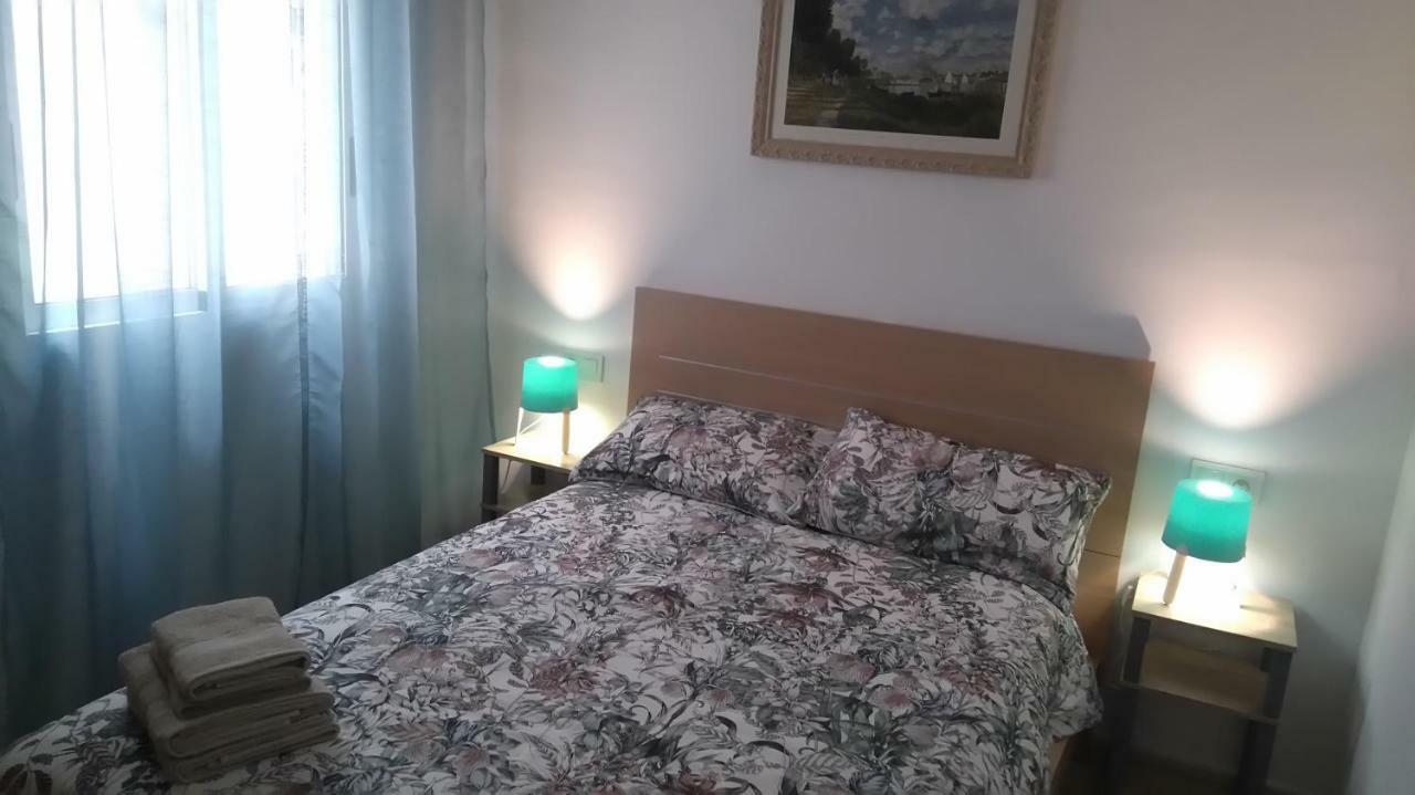 A 150 M De La Playa Apartment *
